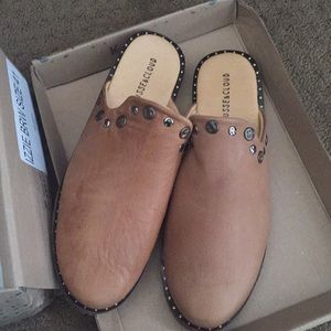 Musse and cloud mule for Free People size 10